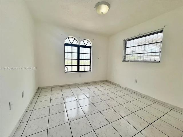 11880 SW 2nd St, Miami FL 33184