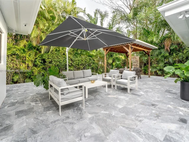 7601 Coquina Dr, North Bay Village FL 33141