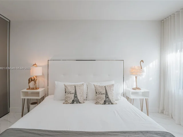 7601 Coquina Dr, North Bay Village FL 33141