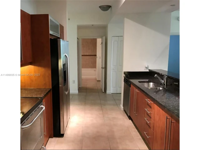 7355 SW 89th St # 420N, Miami FL 33156