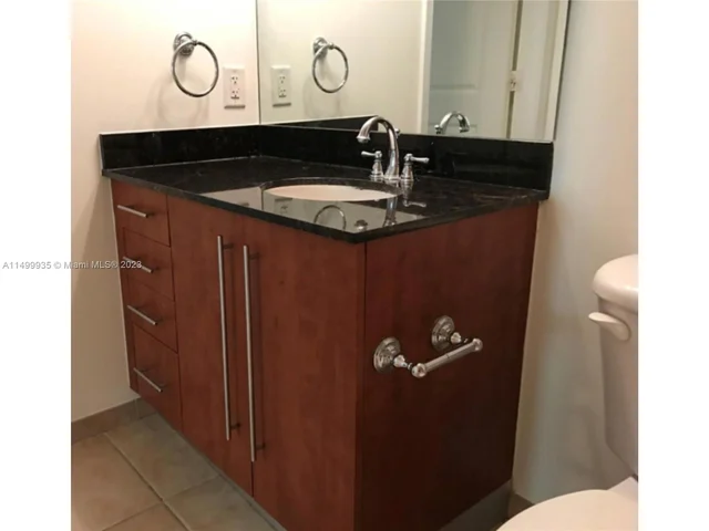 7355 SW 89th St # 420N, Miami FL 33156