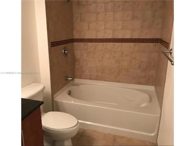 7355 SW 89th St # 420N, Miami FL 33156