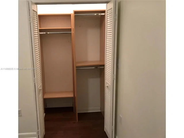 7355 SW 89th St # 420N, Miami FL 33156