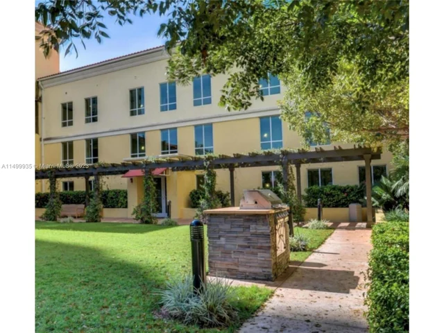 7355 SW 89th St # 420N, Miami FL 33156