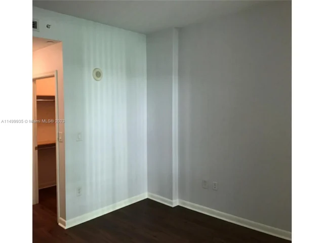 7355 SW 89th St # 420N, Miami FL 33156