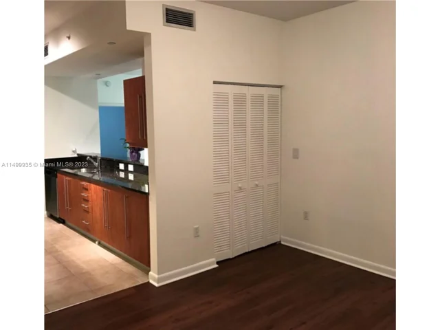 7355 SW 89th St # 420N, Miami FL 33156