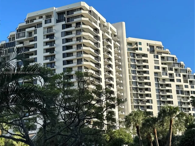 520 Brickell Key Dr # A1515, Miami FL 33131