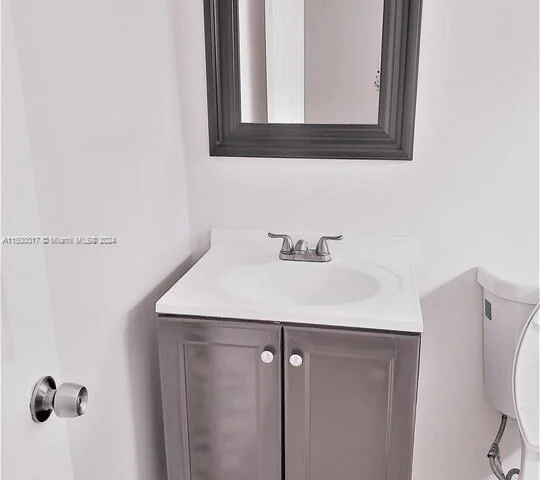 417 NW 2nd Ave # 12, Hallandale Beach FL 33009