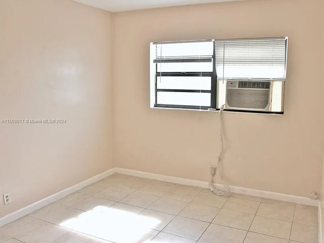 417 NW 2nd Ave # 12, Hallandale Beach FL 33009