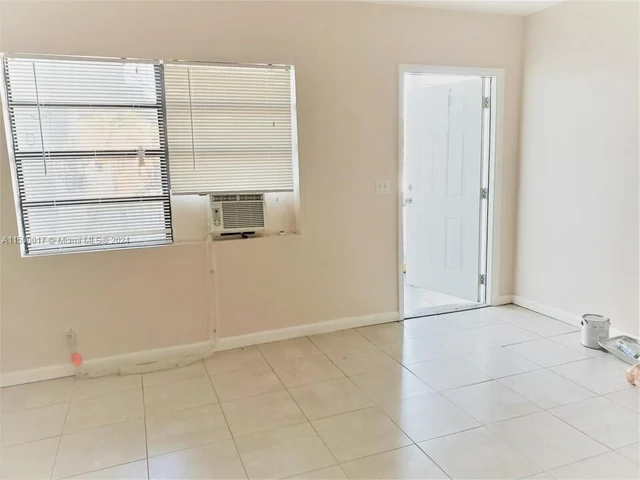 417 NW 2nd Ave # 12, Hallandale Beach FL 33009