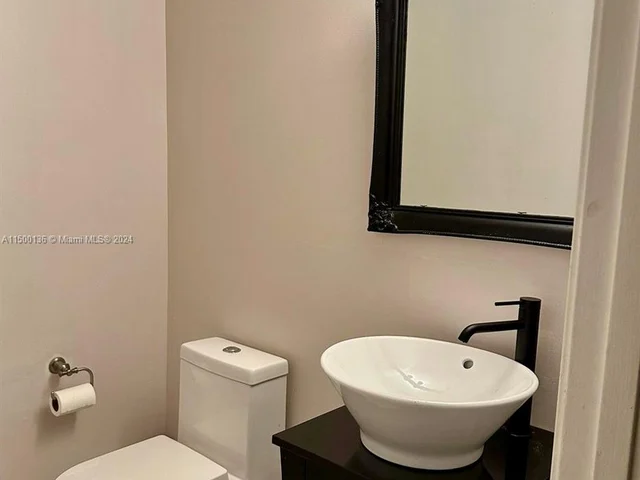 2841 NE 163rd St # 1210, North Miami Beach FL 33160