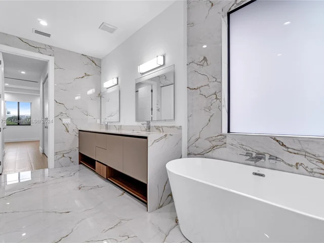 6535 SW 26th St, Miami FL 33155