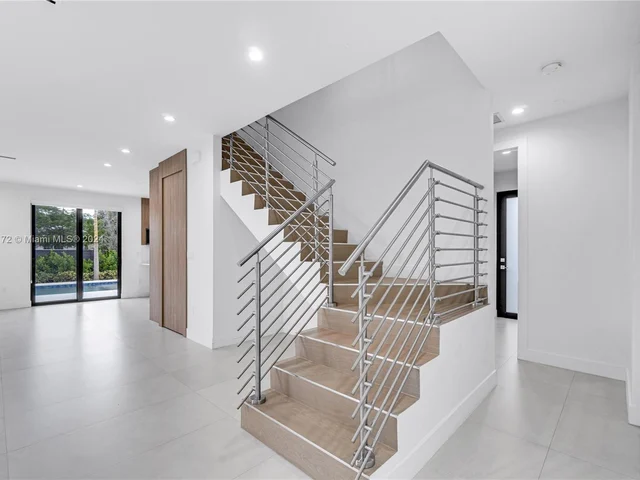 6535 SW 26th St, Miami FL 33155