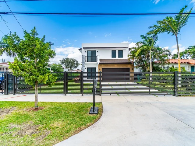 6535 SW 26th St, Miami FL 33155