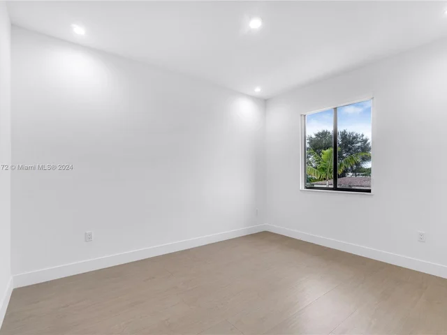 6535 SW 26th St, Miami FL 33155