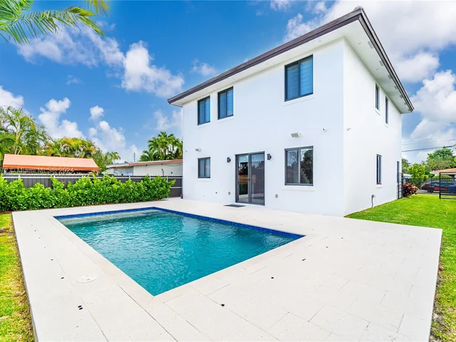 6535 SW 26th St, Miami FL 33155