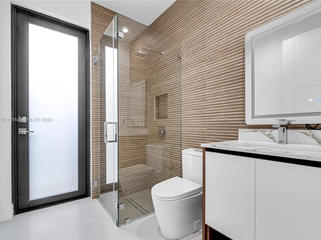 6535 SW 26th St, Miami FL 33155