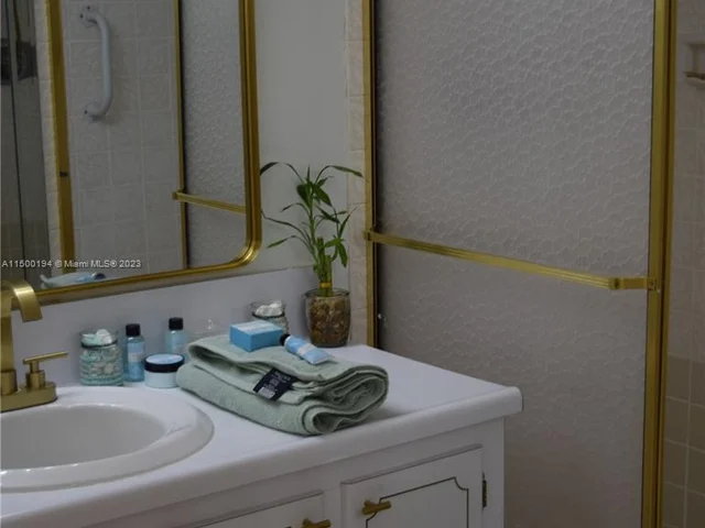 1849 S Ocean Dr # 407, Hallandale Beach FL 33009