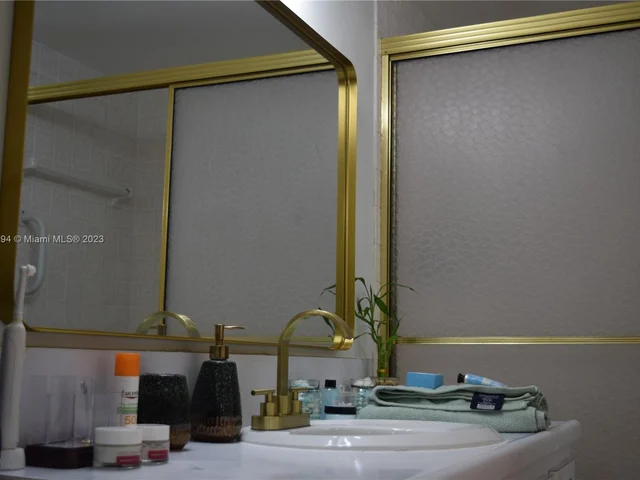 1849 S Ocean Dr # 407, Hallandale Beach FL 33009