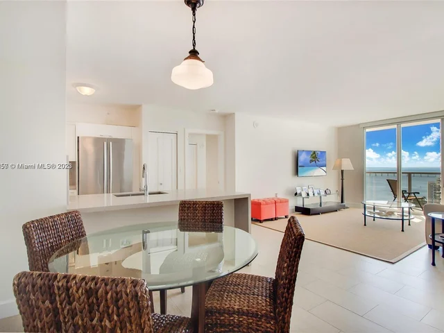 1155 Brickell Bay Dr # 2103, Miami FL 33131