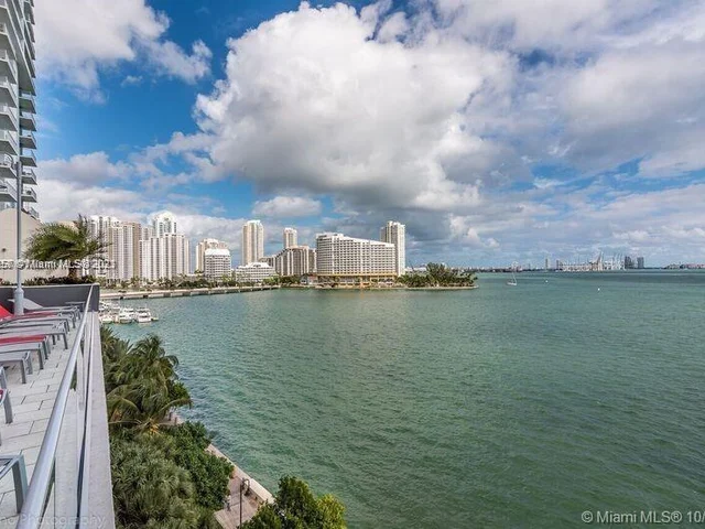 1155 Brickell Bay Dr # 2103, Miami FL 33131
