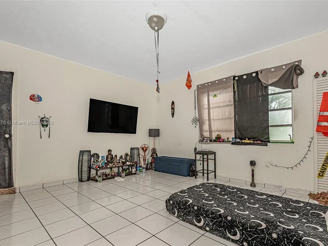 626 Meridian Ave # 12, Miami Beach FL 33139