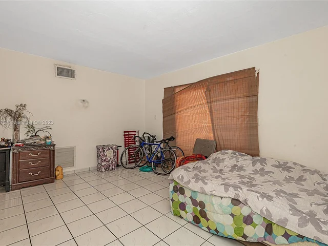 626 Meridian Ave # 12, Miami Beach FL 33139