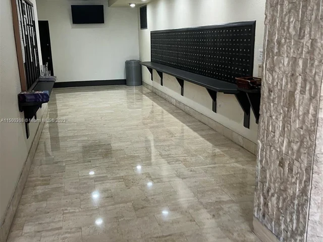 2750 NE 183rd St # 606, Aventura FL 33160