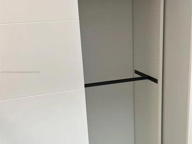 2750 NE 183rd St # 606, Aventura FL 33160