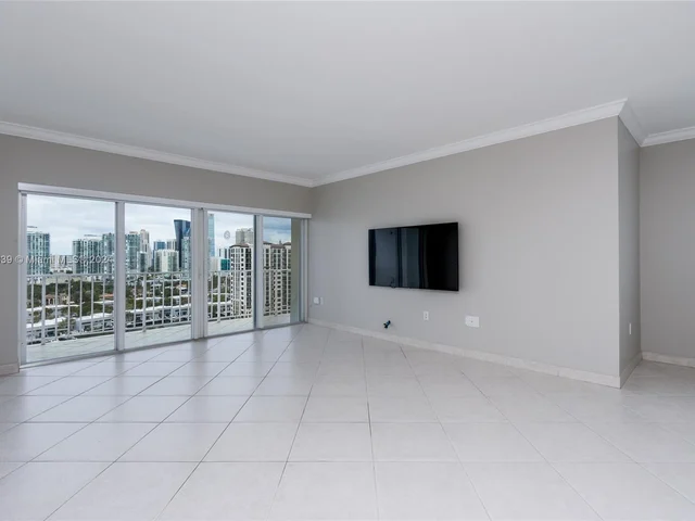 500 Bayview Dr # 1731, Sunny Isles Beach FL 33160
