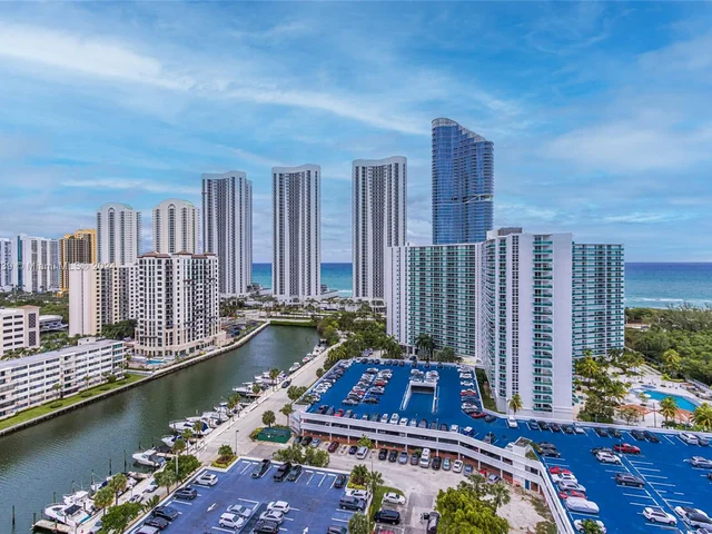 500 Bayview Dr # 1731, Sunny Isles Beach FL 33160