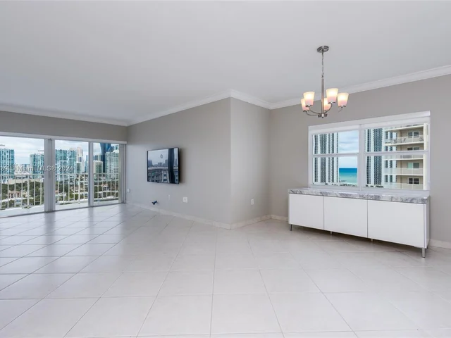 500 Bayview Dr # 1731, Sunny Isles Beach FL 33160