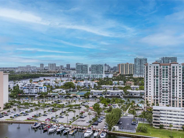 500 Bayview Dr # 1731, Sunny Isles Beach FL 33160