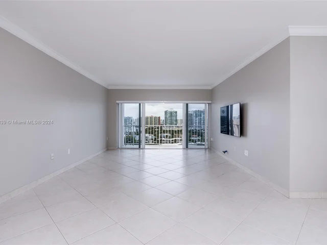 500 Bayview Dr # 1731, Sunny Isles Beach FL 33160