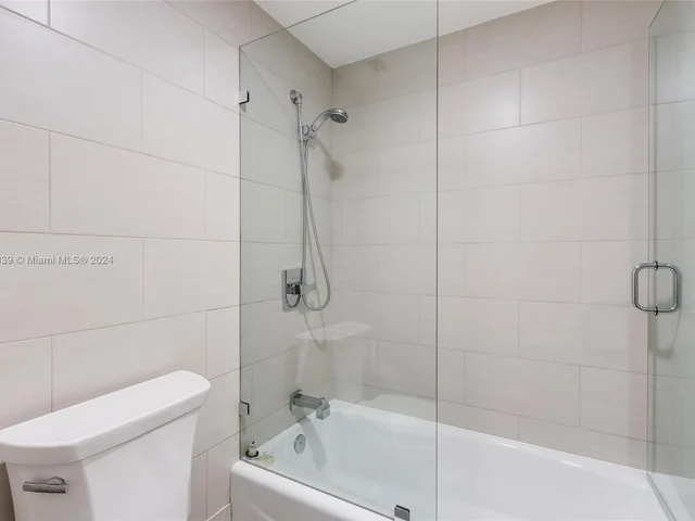 500 Bayview Dr # 1731, Sunny Isles Beach FL 33160