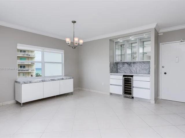 500 Bayview Dr # 1731, Sunny Isles Beach FL 33160