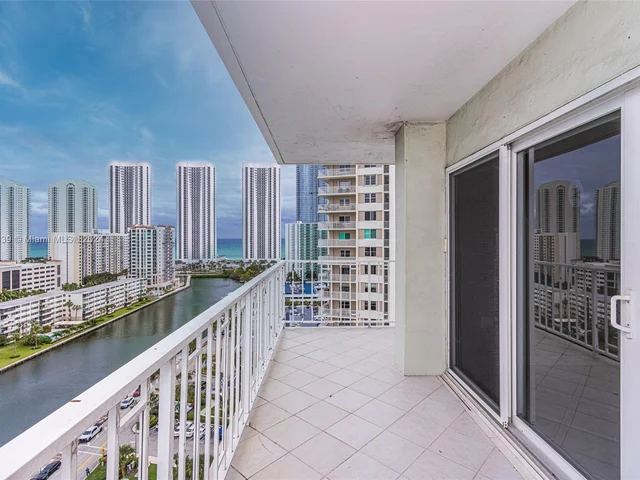 500 Bayview Dr # 1731, Sunny Isles Beach FL 33160