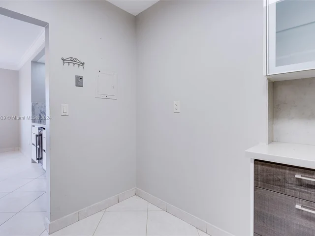 500 Bayview Dr # 1731, Sunny Isles Beach FL 33160