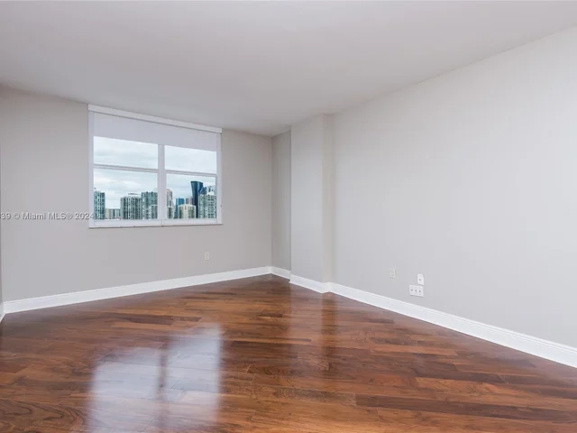 500 Bayview Dr # 1731, Sunny Isles Beach FL 33160