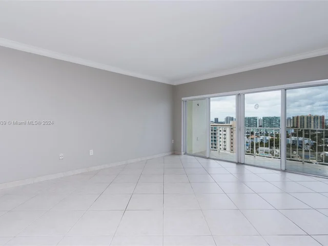 500 Bayview Dr # 1731, Sunny Isles Beach FL 33160