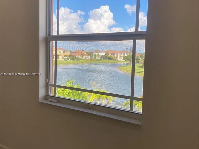 10180 Lake Vista Ct, Parkland FL 33076