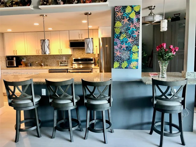 7135 Collins Ave # 1231, Miami Beach FL 33141