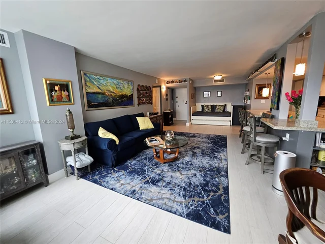 7135 Collins Ave # 1231, Miami Beach FL 33141