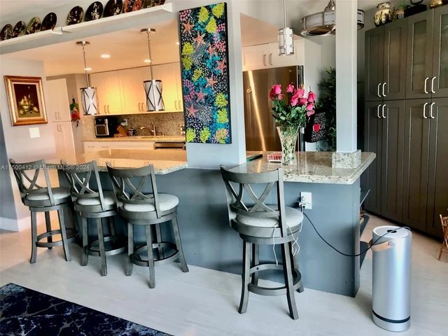 7135 Collins Ave # 1231, Miami Beach FL 33141