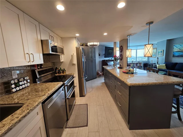 7135 Collins Ave # 1231, Miami Beach FL 33141