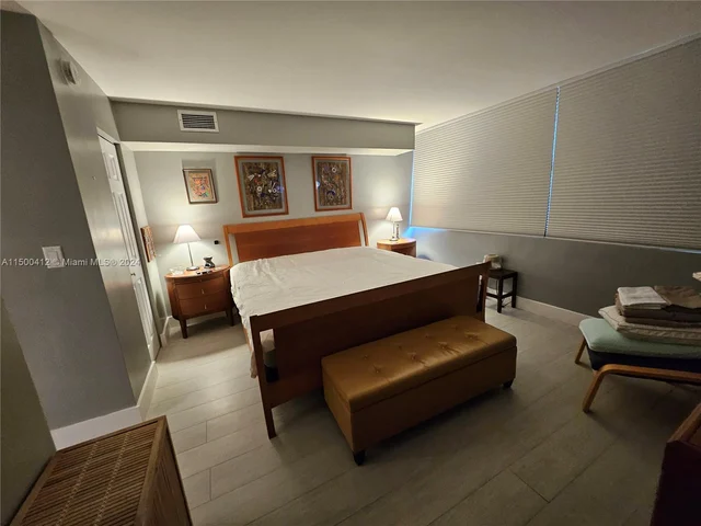 7135 Collins Ave # 1231, Miami Beach FL 33141