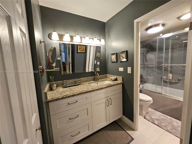 7135 Collins Ave # 1231, Miami Beach FL 33141