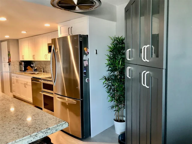 7135 Collins Ave # 1231, Miami Beach FL 33141