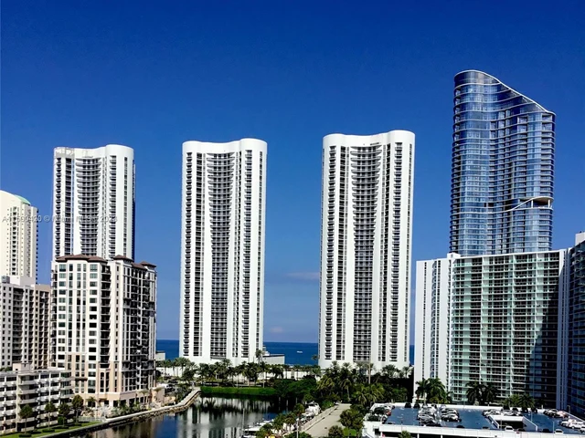 300 Bayview Dr # 905, Sunny Isles Beach FL 33160
