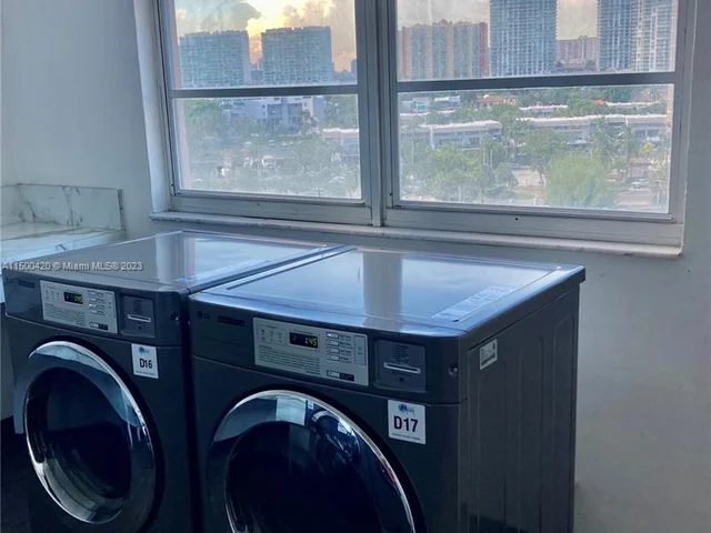 300 Bayview Dr # 905, Sunny Isles Beach FL 33160